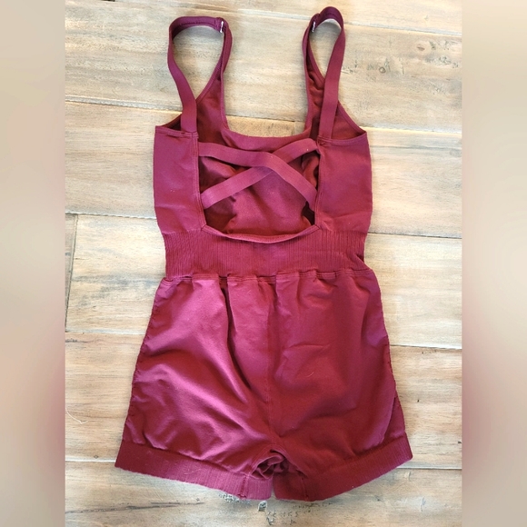 Free People FP Movement Good Karma Runsie Tank Shorts Leotard Oxblood NEW! - Picture 3 of 5